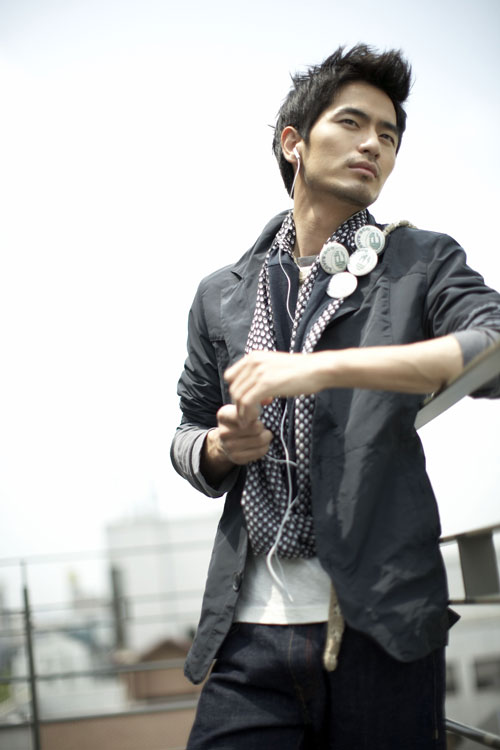  θ ƿ  Ź / : HBθƮ 