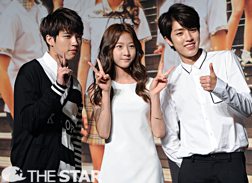 '���̽���:�����' ������-�����-�̼��� / ���� : ����Ÿ �����ر���,star@chosun.com