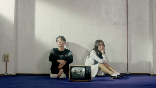 Ÿ -ʼġ , ݶ ̱ '' º Ƽ 