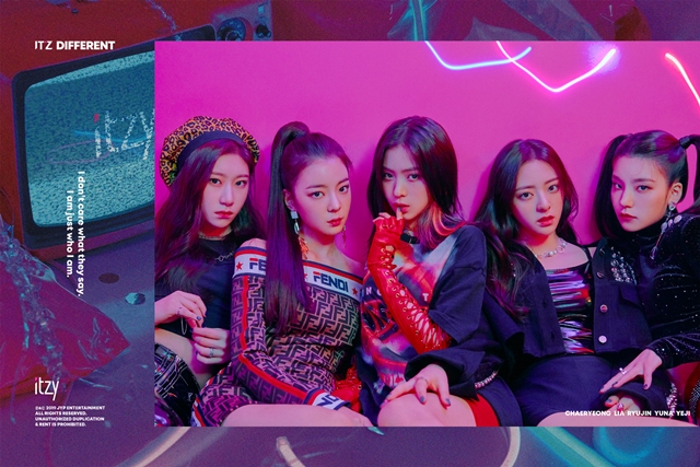 'JYP  ɱ׷' ITZY, 5 ü Ƽ ־ 帲