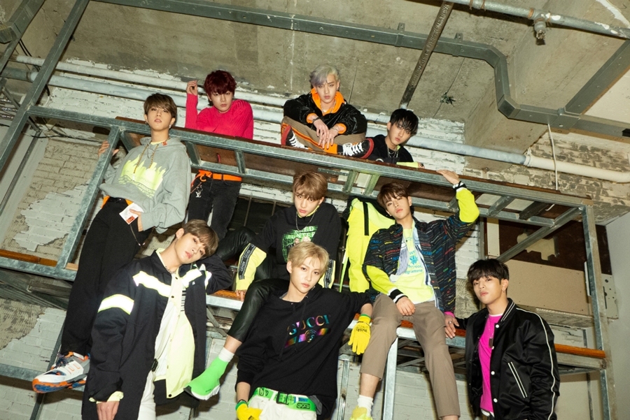 ��Ʈ����Ű�� ڸ ������ ��Ʈ ���� / ����: JYP ����