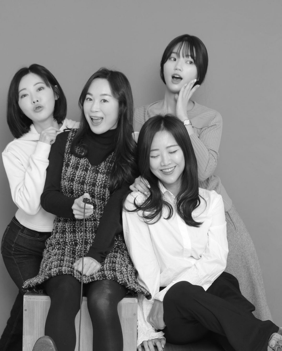 '나는솔로' 11기 솔로녀 모임…정숙·순자·영숙·옥순 미모 만개