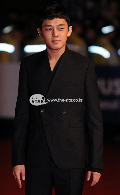 유아인, 계속된 '월권' 발언 논란, 진실은 어디에?