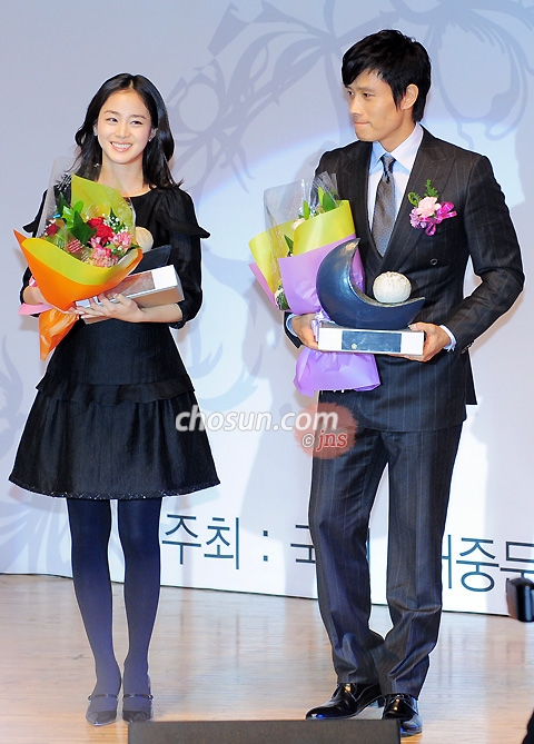  : Ϻ Ϻ ̴  leedaedeok@jp.chosun.com