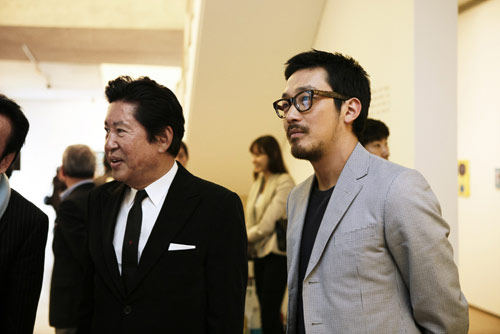 사진 : (좌) 하정우의 아버지 '김용건' 