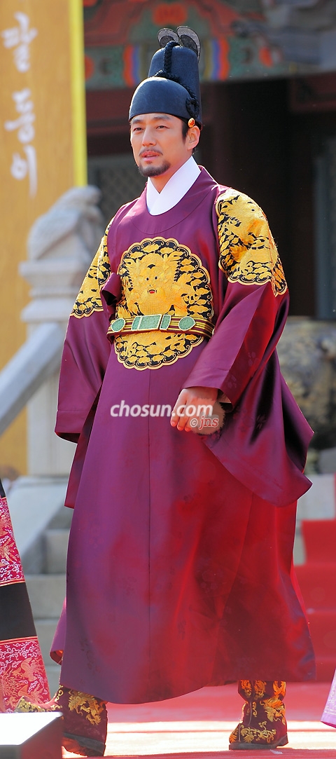 ���� : �����Ϻ� �Ϻ����� �̴�� ���� leedaedeok@jp.chosun.com