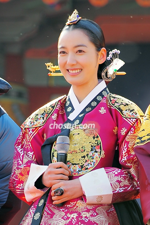  : Ϻ Ϻ ̴  leedaedeok@jp.chosun.com