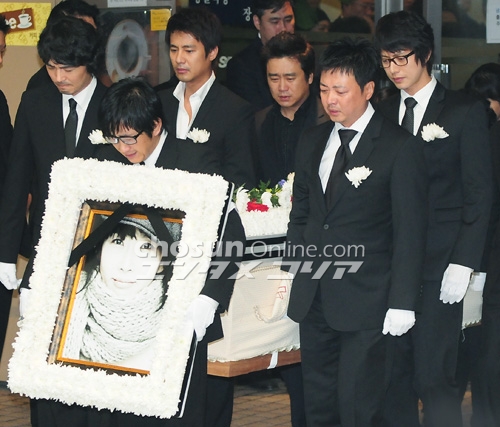  : ͺ  ļ  / Ϻ Ϻ DB 