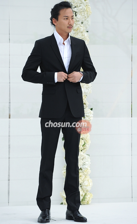 : Ϻ Ϻ ̴  leedaedeok@jp.chosun.