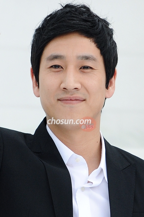 [] ̼, "ǰ 뿭 շϽ  մϴ"