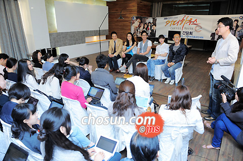 []  'ĿϿ콺' ΰ  ڸ 