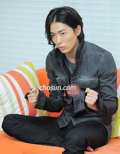 '���۳���' �����, '�賲��? �� ����� ���� ģ������.'