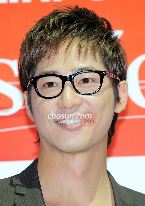  : Ϻ Ϻ ̴  leedaedeok@jp.chosun.com
