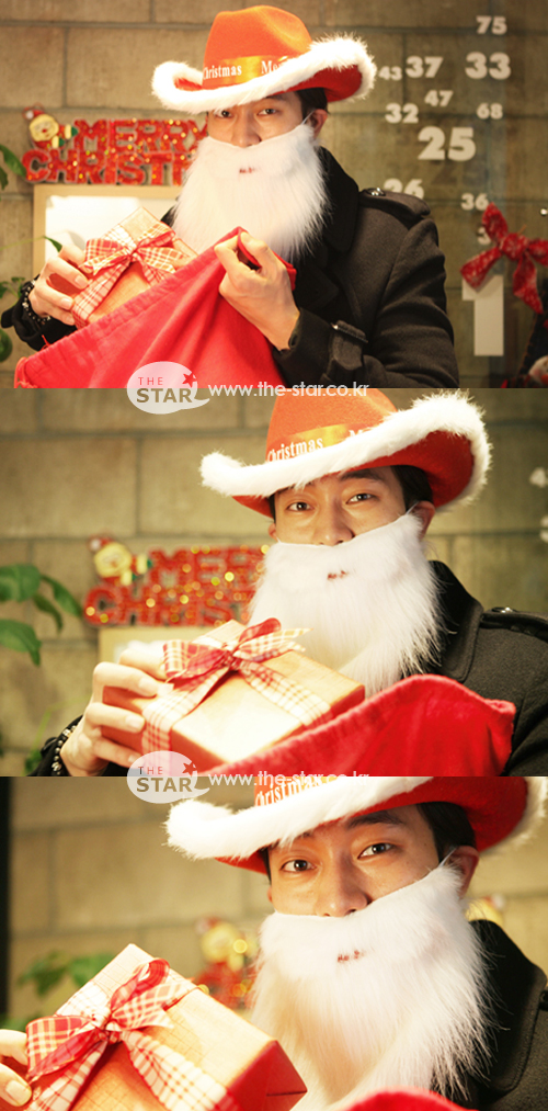 사진 : 산타클로스 복장을 한 배우 소지섭 