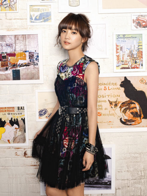 윤승아, 2011년 새로운 패션 아이콘 유행 예감