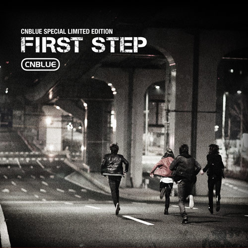 사진 : 씨엔블루 'FIRST STEP’ 스페셜 한정판 자켓 표지 / FNC뮤직 제공 