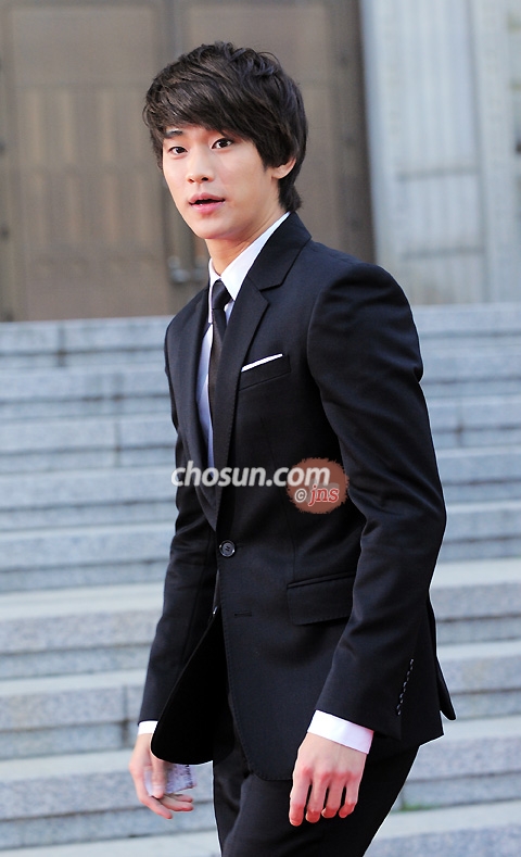  : Ϻ Ϻ ̴  leedaedeok@jp.chosun.com