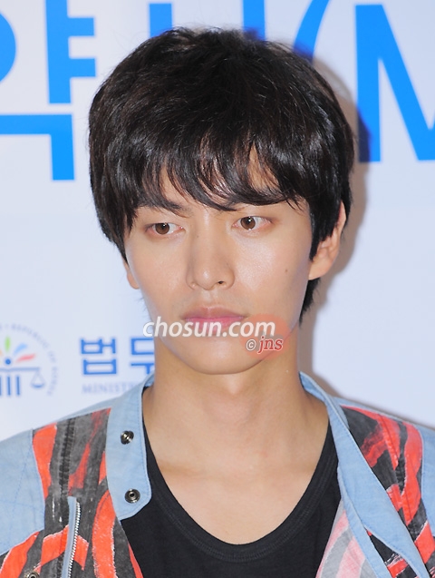  : Ϻ Ϻ ̴  leedaedeok@jp.chosun.com