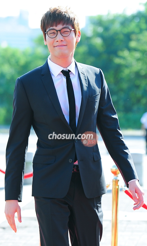 [] ִٴϿ, '  Ⱥ̳~'