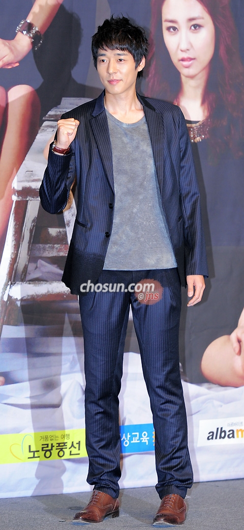  : Ϻ Ϻ ̴ leedaedeok@jp.chosun.com