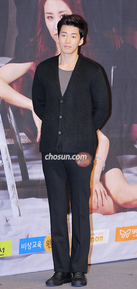  : Ϻ Ϻ ̴ leedaedeok@jp.chosun.com