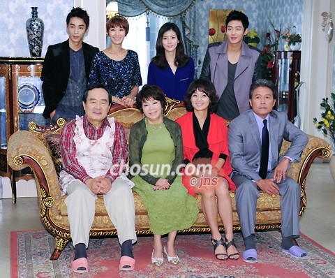  : ϺϺ  / press@jp.chosun.com