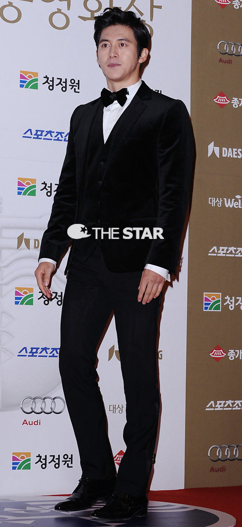  : Ÿ ּ  star@chosun.com 