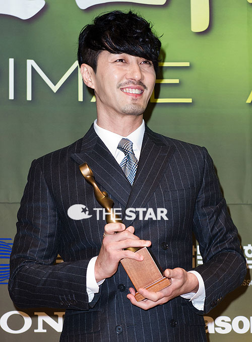  : Ÿ ּ  star@chosun.com 