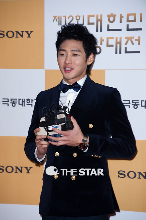  : Ÿ ּ , star@chosun.com
