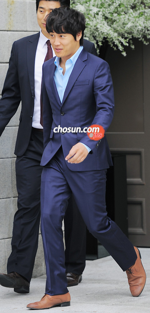 [����] ������, '��ȥ ���谡 �翬�� �;���!'