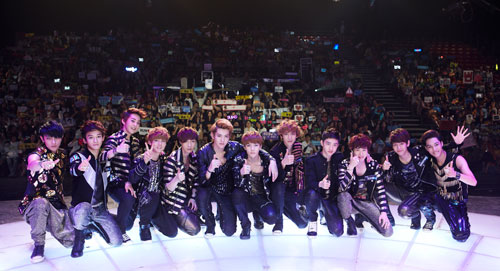 EXO-K EXO-M, ±  ȭ!  ۷ι 'α'