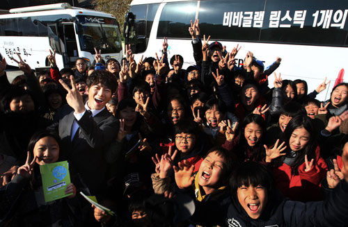 ,   ݵ ȫ Ź "ȭ   ʿ"