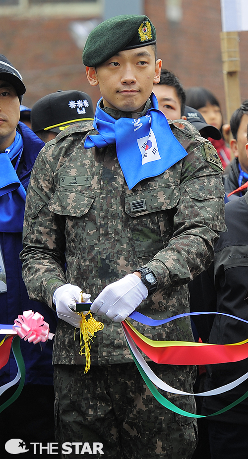 정지훈, '테이프 커팅하는 모습도 화보네'