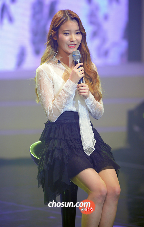 아이유 분홍신 / 사진 : 조선일보 일본어판 이대덕 기자 leedaedeok@jp.chosun.com
