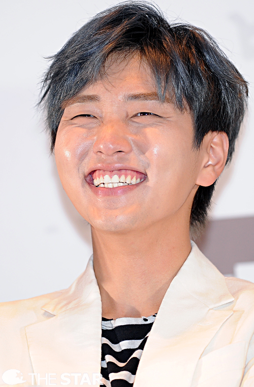 'B1A4의 어느 멋진날' 산들, '싱그러운 미소'