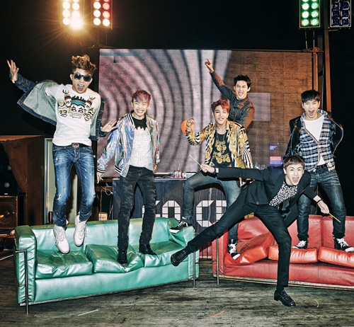 2PM(투피엠) '미친거 아니야?' 인터뷰 / 사진 : JYP엔터테인먼트 제공