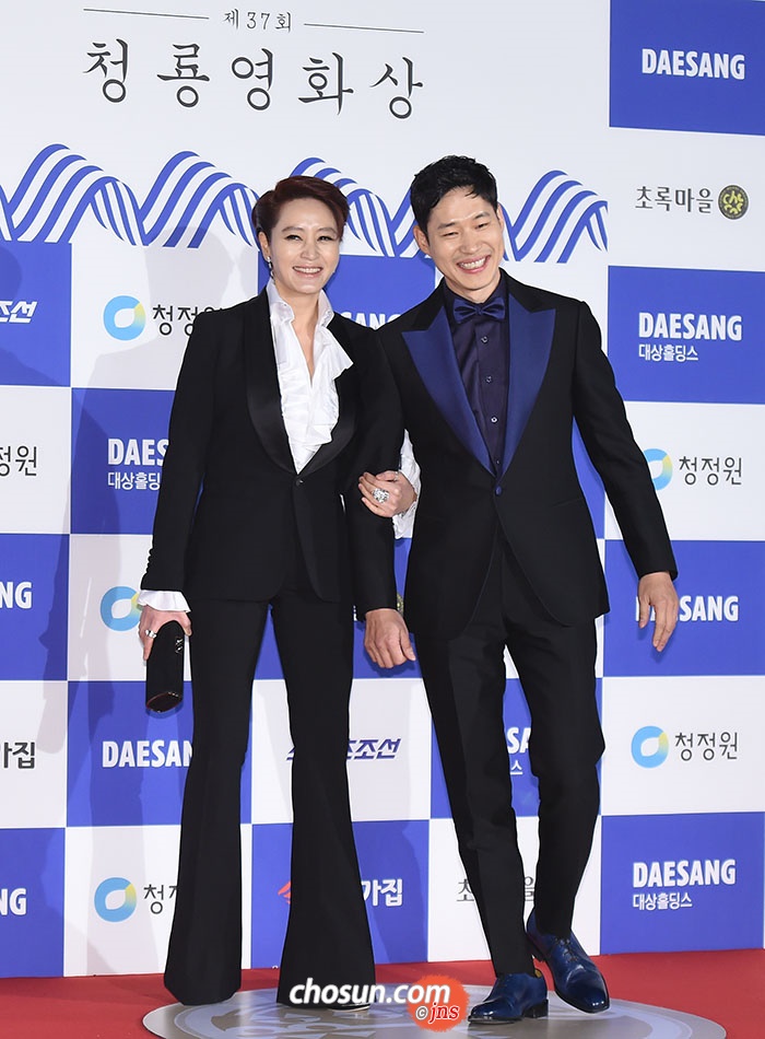 2016 청룡영화상 김혜수-유준상 / 사진: 조선일보 일본어판, pr.chosunjns@gmail.com 