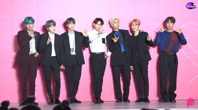  : BTS, PHOTO TIME in 'Persona' Press Conference ĸó