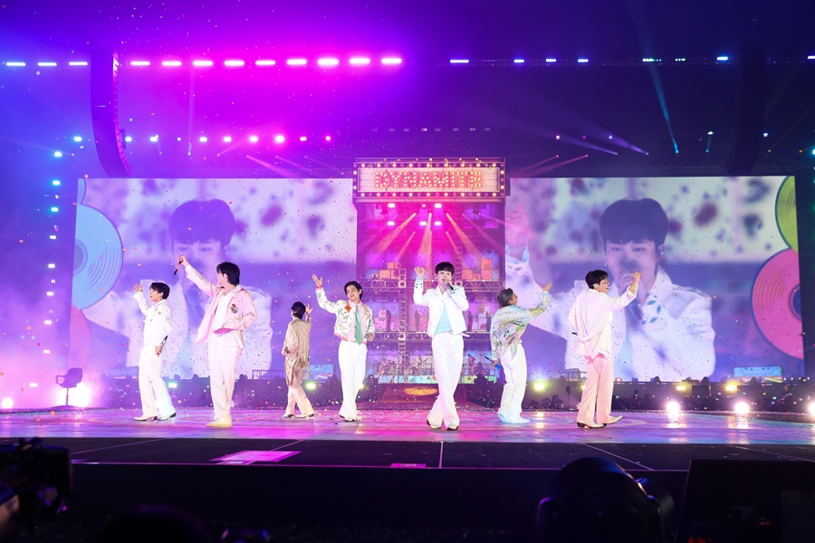 방탄소년단, 'PTD ON STAGE' 투어 시리즈로 보여준 '연결의 힘'