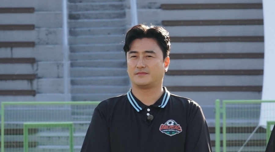 안정환, '어쩌다벤져스' 데리고 카타르 전지훈련…현지 조기축구 팀과 겨룬다(뭉찬2)