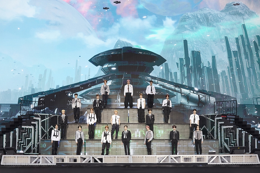 NCT 단체 콘서트, 日 스타디움 투어 전 회차 매진…막강한 티켓 파워