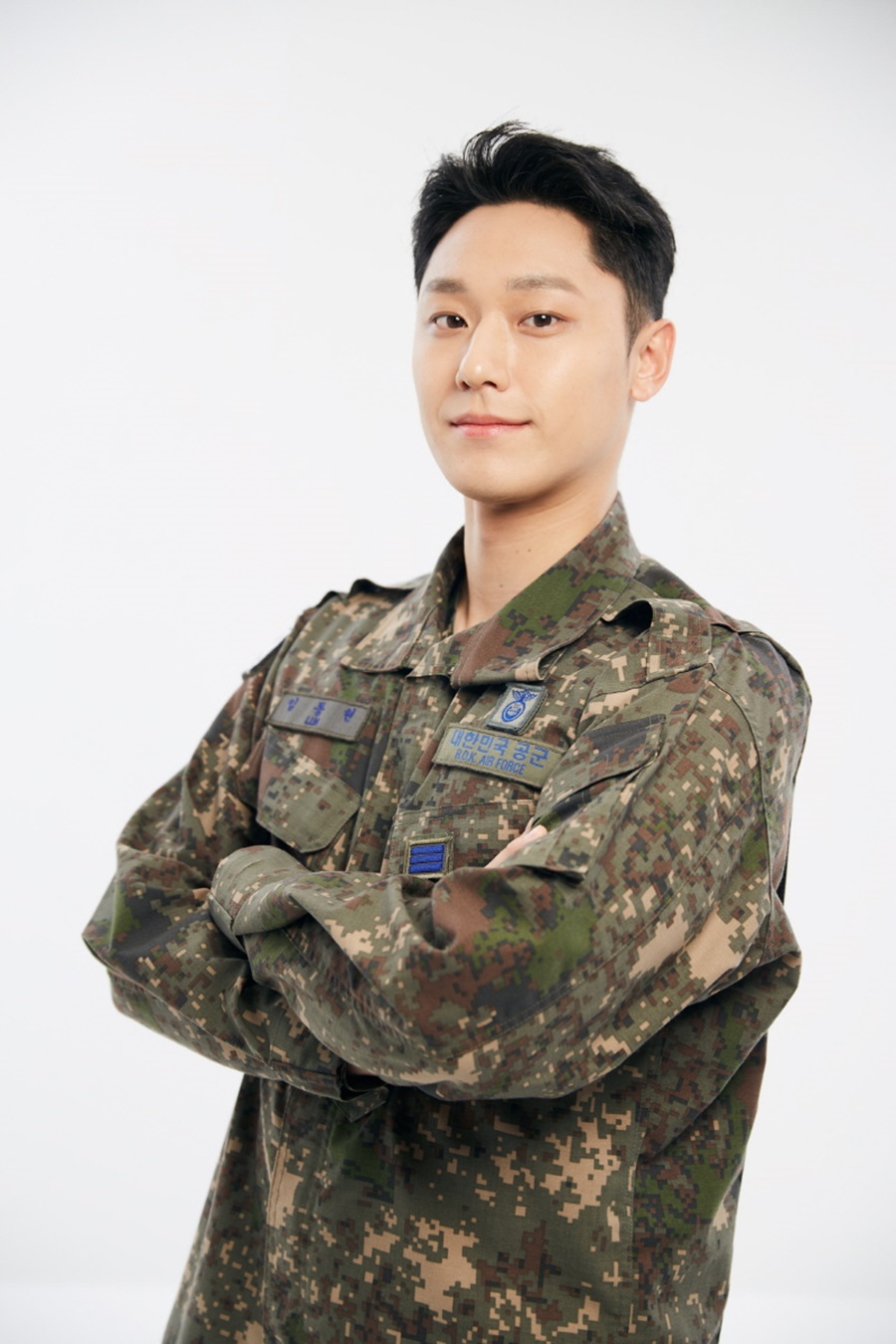 '공군 군악대' 이도현, 팬텀 F4-E 은퇴 기념 다큐 내레이션 참여