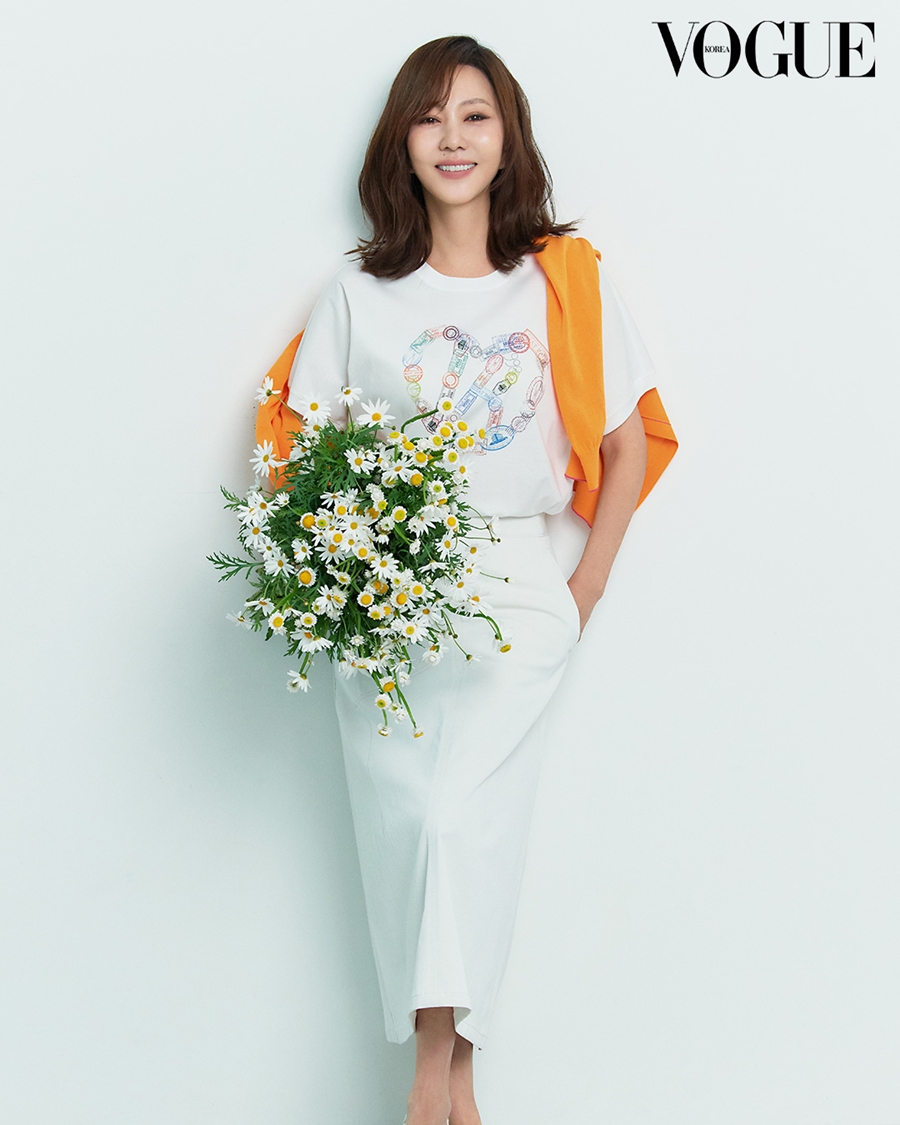 김남주, 아이잗바바와 2025 '쉐어 유어 하트' 캠페인 진행 [화보]