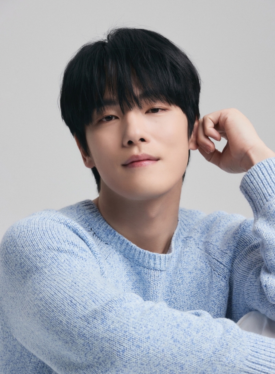 김정현, 신생 소속사 매니지먼트 시선과 전속 계약…신혜선과 한 가족