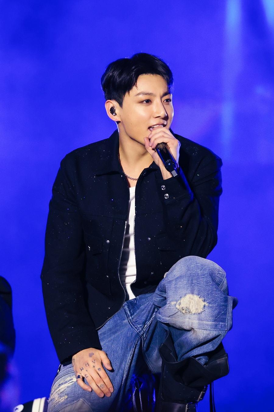 BTS ü 𿴴١ȩ,  5 4õ  ϸ ַ  ǳ 