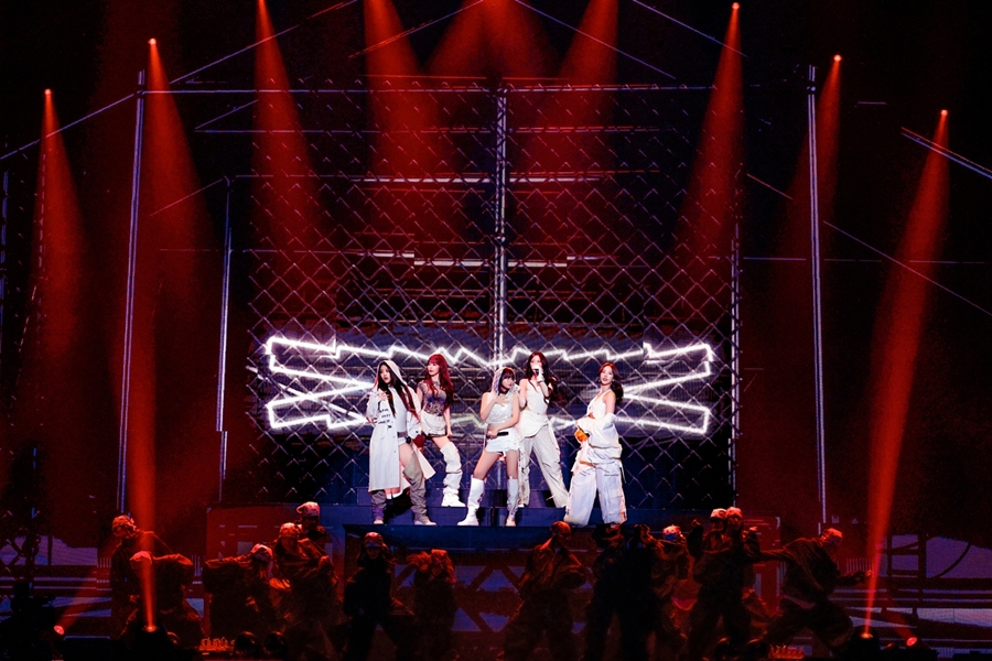   ģ , 11 쵼 Լ  "Ǿ ̷ "