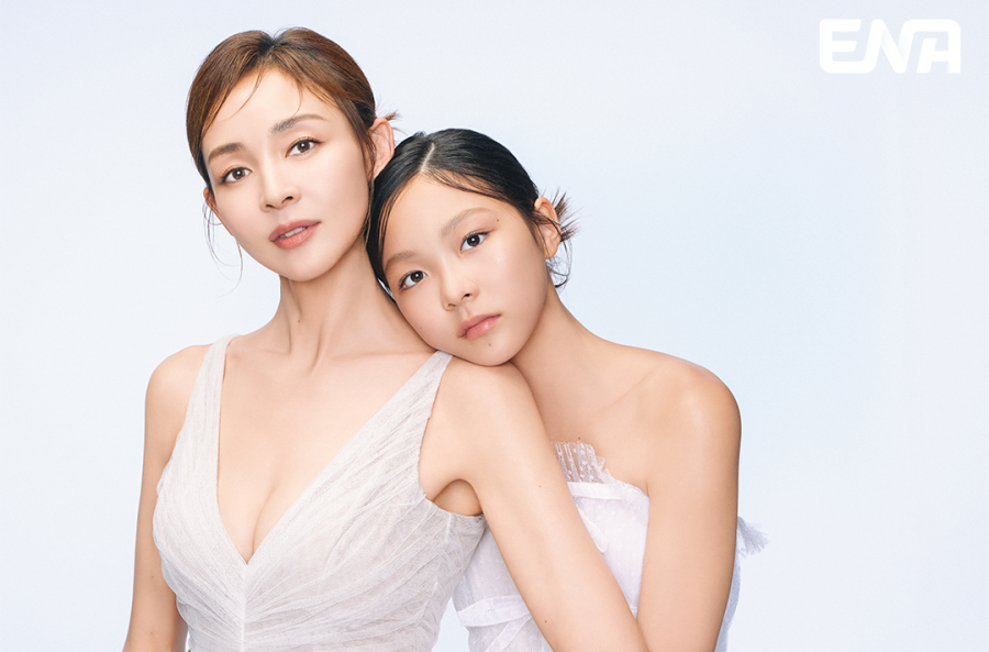 추사랑, '母 야노시호'와 화보…압도적 톱모녀에 '父 추성훈' 