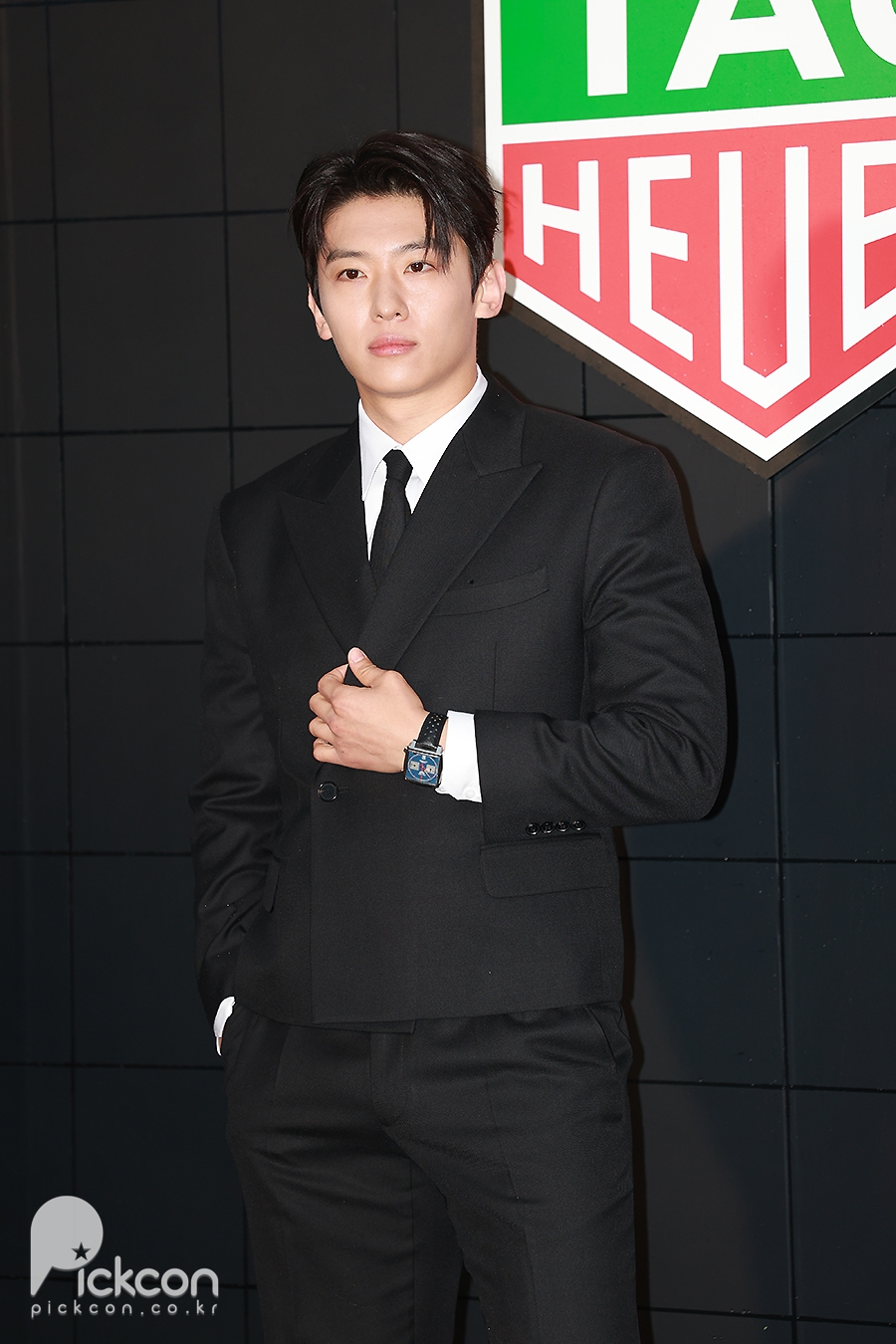 덱스, 이러니까 배우 도전하지…훤칠한 비주얼로 시선 압도 [포토]