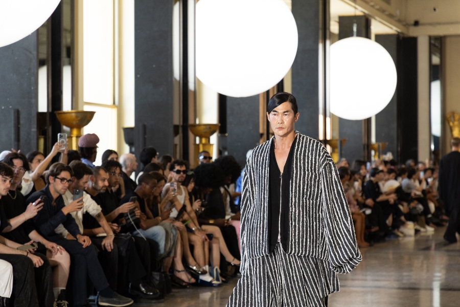 배정남, 파리패션위크 런웨이 압도…존재감 폭발 [포토]