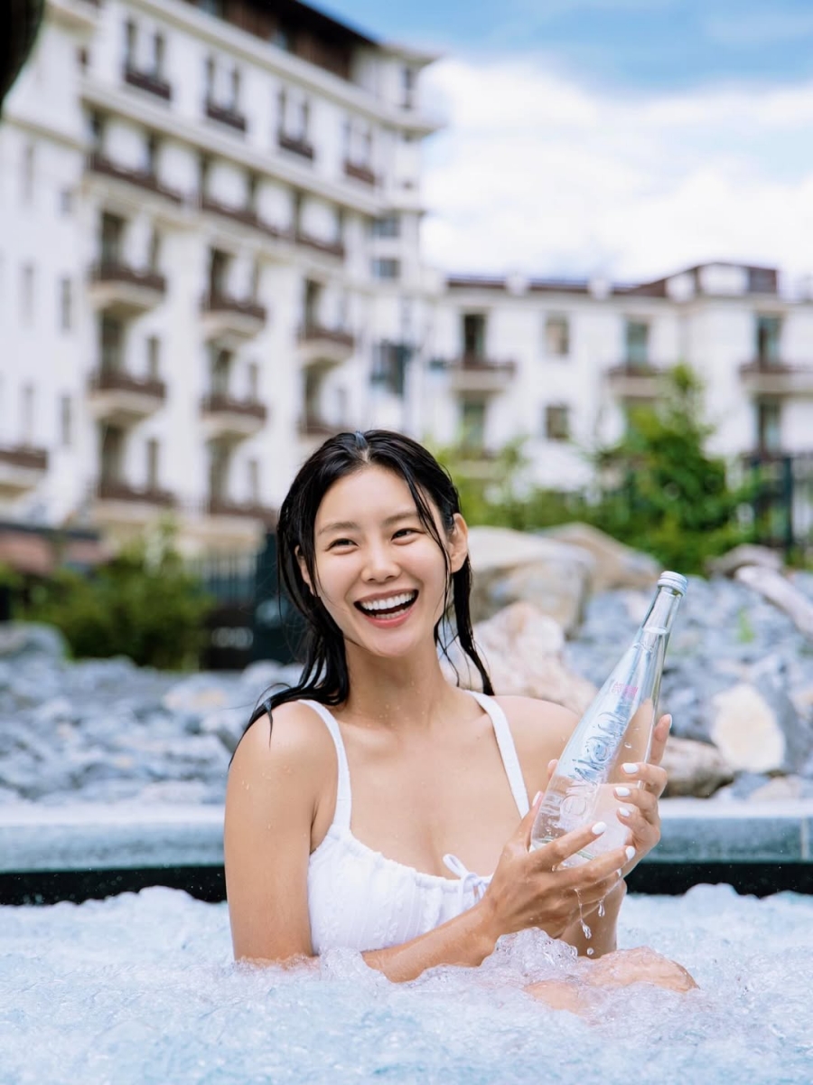 ҿ,   ´   ء "λ ì "